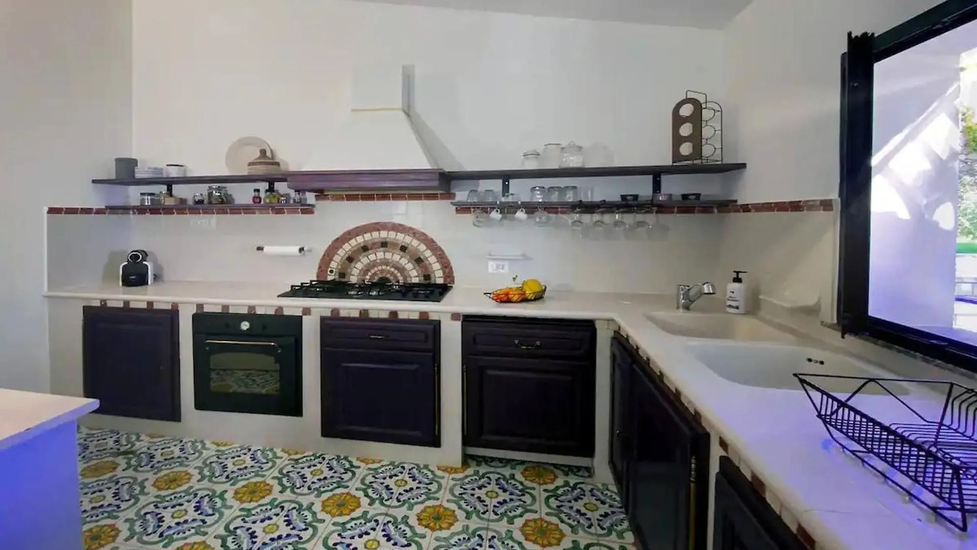 Villa With Terrace Overlooking The Sea Brunella Italien