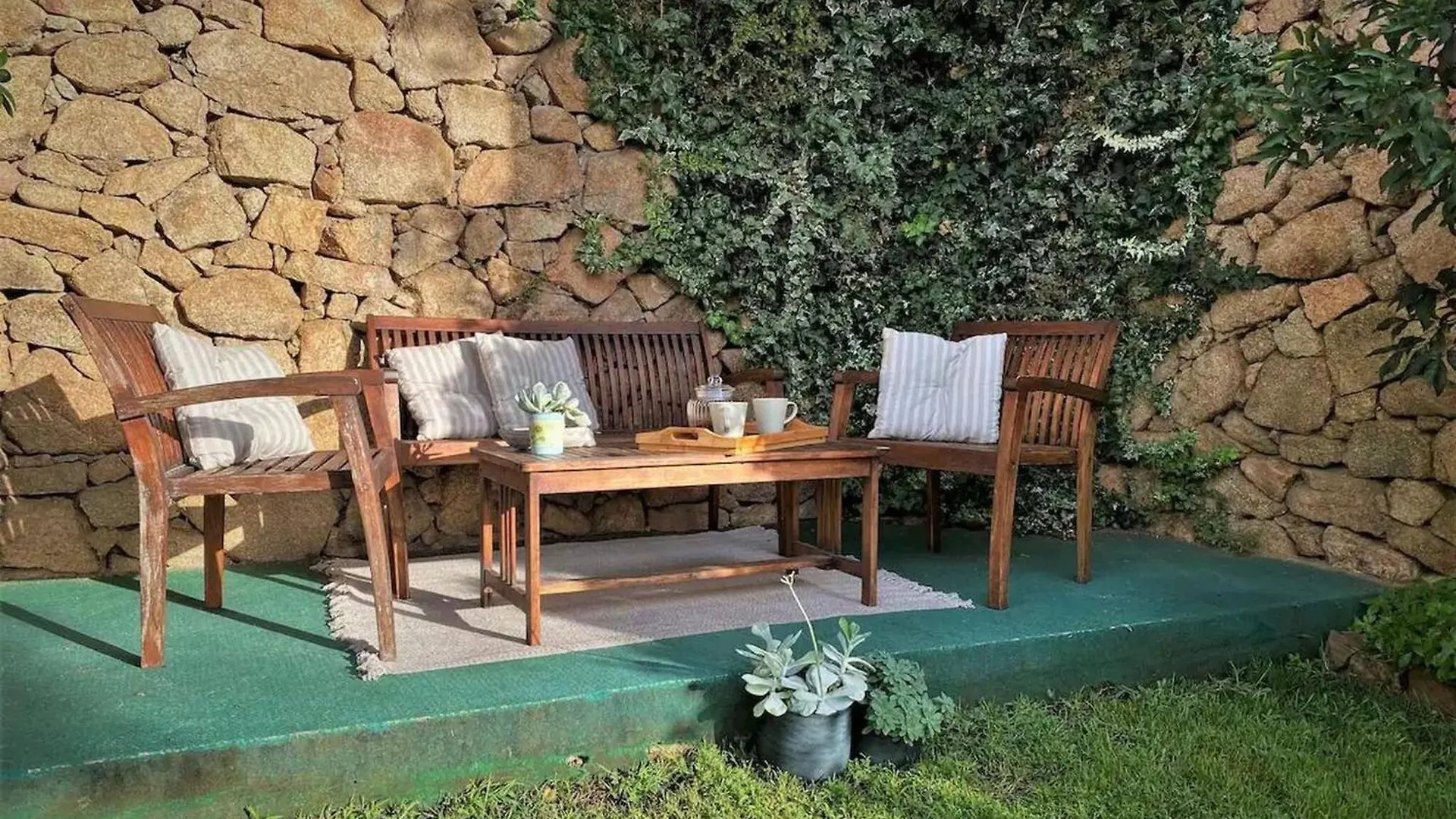 Villa With Terrace Overlooking The Sea Brunella Italien